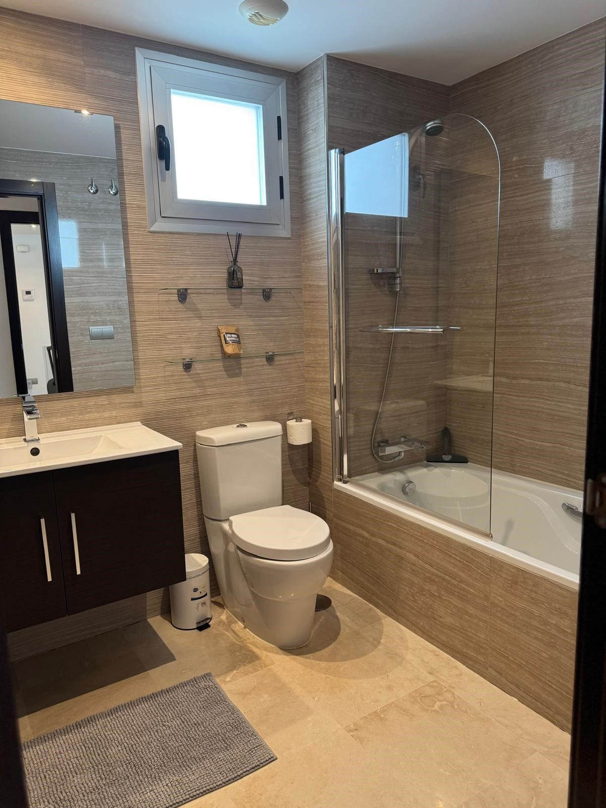 3 bedroom Apartments for sale in La Mairena – R5368153