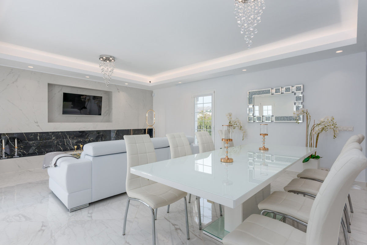 3 bedroom Townhouses for sale in Nueva Andaluc�a – R5347531 3 bedroom Townhouses for sale in Nueva Andaluc�a – R5347531